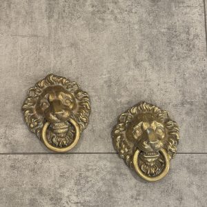 Ref : AD84 - Pair of 19th-century gilded bronze door knockers depicting a lion’s head.