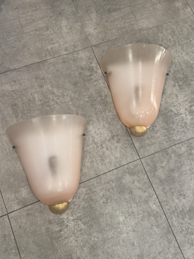 Ref : LA257 - Seguso, Paire d’appliques verre de Murano rose