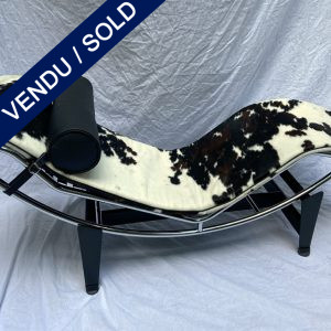 Ref : MC793 - Long chair LC4 Poney - Le Corbusier