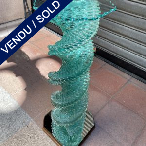 Ref : MT983 - Twisted glass pedestal-table