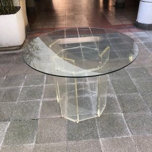 Ref : XX111 - Plexiglass base, glass top