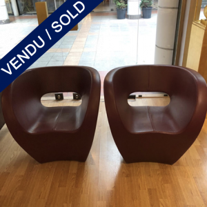 Ref : MC367 - Pair of chair in leather cuir modèle Victoria de Ron Arad . Circa 2000 - SOLD