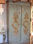 Armoire deux portes en bois peint - VENDU