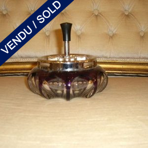 Ashtray with trigger - SOLD