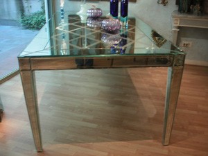 Table in mirror, with graven diamond - SOLD